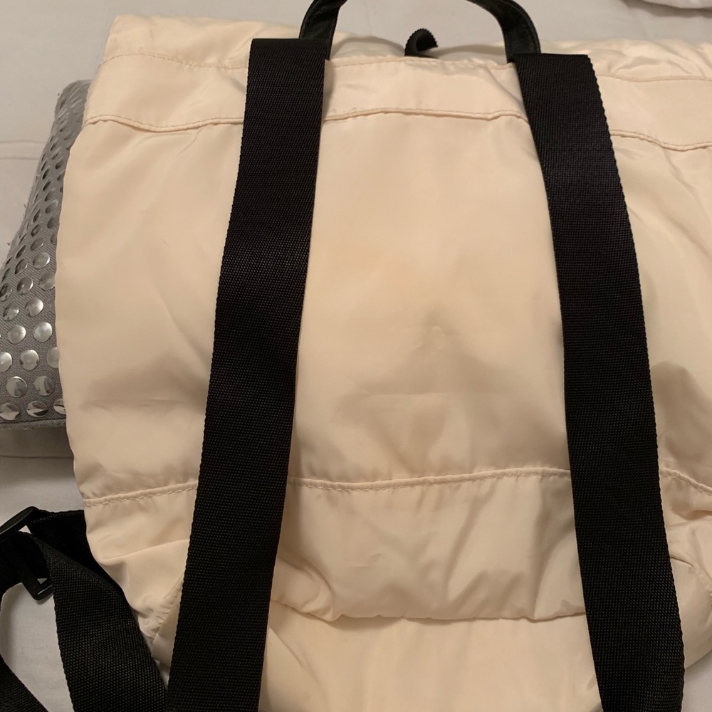 Backpack - Picture 3 of 5